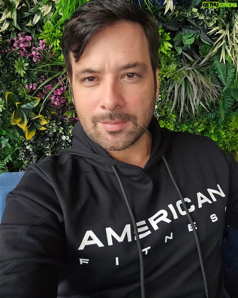 Mikaal Zulfiqar Instagram - Check out the amazing products @americanfitnessjourney Hats, hoodies, bags, gym equipment and much more