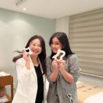 Mikee Quintos Instagram - So grateful for this k-celebrity experience! 🫶🏻 After a color therapy session with @treat_aroma, @irover1118 blessed my face with her magic hands! She’s famous among korean celebrities for her face and body sculpting using special gua-shas that are shaped from her own hands! Face and Body Diet Kits will be available in the PH soon!! Dm for early reservation! Face Diet Kit - Face Gua-sha Calming Oil Body Diet Kit - Body Gua-sha Slimming Oil Watch out for this vlog!