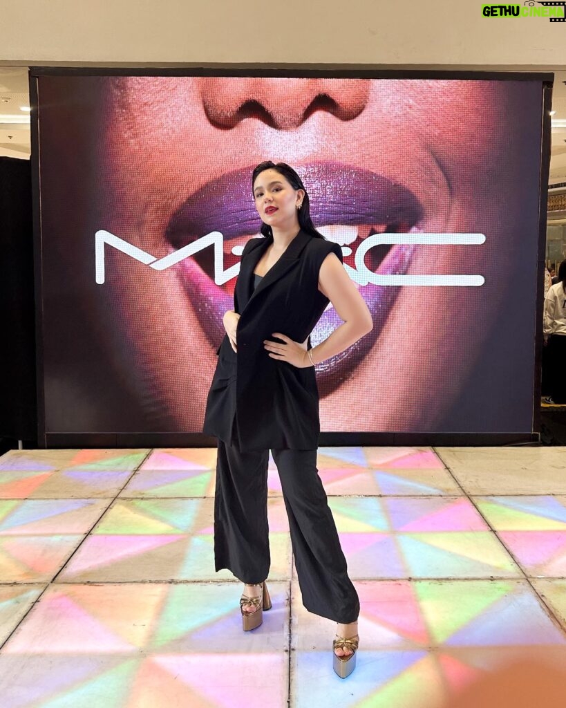 Mikee Quintos Instagram - @maccosmeticsph #NationalLipstickDay