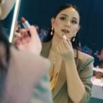 Mikee Quintos Instagram - Find your shade for the new “Serum-powered Foundation” by @maccosmeticsph #MACStudioRadiance 🎥 @clarisongodfrey