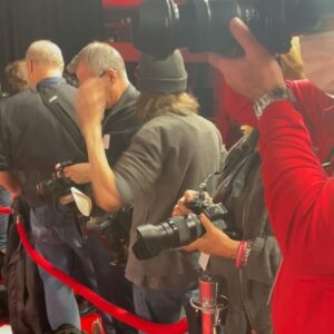 Mikhail Varshavski Instagram - It’s officially ❤️ month and I was blessed to support the @american_heart association on its mission to bring more awareness to prevention, CPR education, and patients battling heart disease! 

From ringing the @nyse opening bell to teaching a live world-wide CPR course to supporting the wear red for women event, I can say this has been a week for the books! #nationoflifesavers #heartmonth #aha