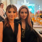 Milana Khametova Instagram - Вчера я присутствовала на Гала-ужине @peopletalkru , приуроченном к Первой церемонии награждения участников проекта «Герои PEOPLETALK” И получила награду в номинации «Открытие Года»⭐️ Еще раз хочу поблагодарить @peopletalkru за такую высокую оценку моей работы и престижную награду! Отдельная благодарность моей команде @dava_m @anna.makovskaya за колоссальную работу, за моё развитие и за наши результаты! Ведь, если это отмечают такие высокие эксперты, значит всё мы делаем правильно и идем верным путём! ⭐️