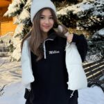 Milana Khametova Instagram - вот такую зиму мы любим❄️☃️ а еще мы очень любим @millisa_brand 🤍