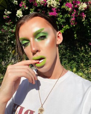 Milana Petrova Instagram - Я на Бали, а ты п*др е*аный.