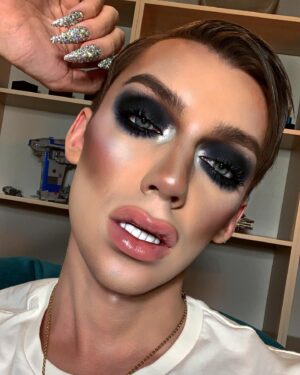 Milana Petrova Instagram - Перебор?