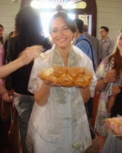 Milana Vayntrub Instagram - My Judaism is the ancient people I come from and the ones I eat with on Fridays. I come from people who don’t budge. Those tortured, imprisoned, killed, forced to relocate and made to forget their own traditions. But actually coming to America, for my family, made us more Jewish. Here we met other Jewish families and re-adopted traditions the USSR literally outlawed. I freaking love knowing I’m a part of a people who exist because of our will, love, generosity, dry-ass cookies, and a few miracles.