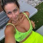 Milena Torres Instagram - 💚💛 #nofilter #nomakeup #loveyourself