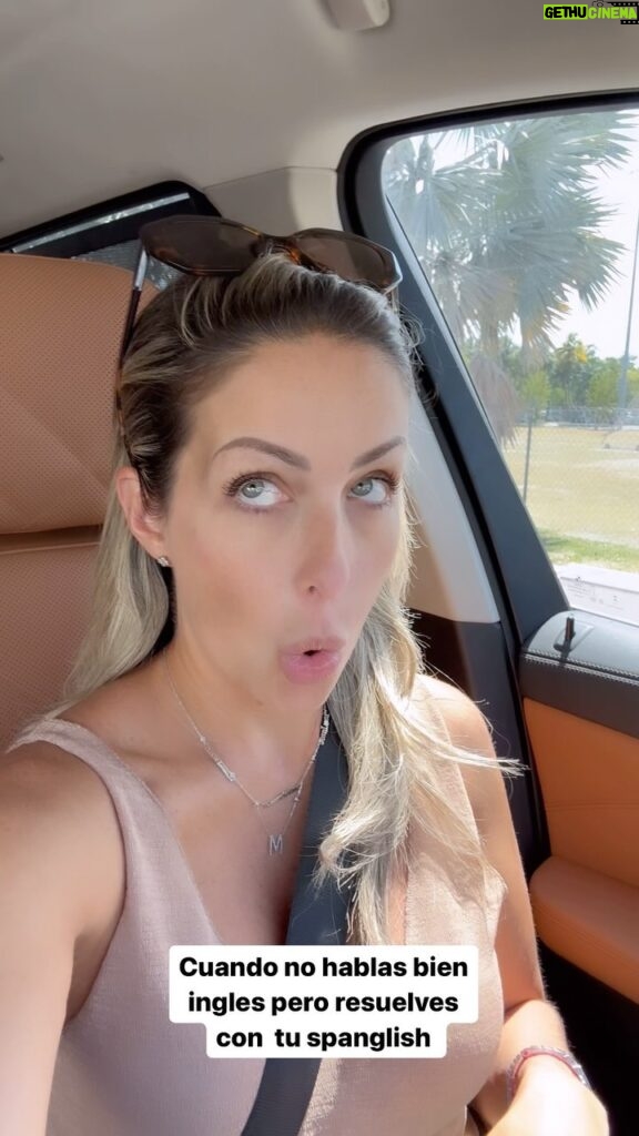 Milena Torres Instagram - Un poco de humor matutino para las mamasitas latinas que están por el mundo 😆Feliz Viernes!!! Hagan su reserva para hoy así 🤪🩷 #goodvibes #friday #spanglish PD: Yo hago la voz en off por cierto 🤪😏 ya me sale solita de tanto escuchar lo mismo 😅