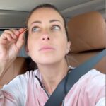 Milena Torres Instagram - Me vas a decir que no tienes una pinza de cejas en el carro? 😏 Yo tengo 2 😆
