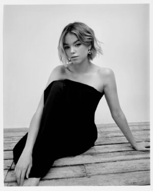 Milly Alcock Instagram - Merci 🤭 
@FlauntMagazine 
Photographed by @ninaraasch 
Styled by @Sayuri_Bloom featuring @Bulgari @HasanHejazi & @MiscreantsLondon

Makeup by @SaraHillMakeup
Hair by @JohannaCreeBrownHair
Written by #JasmineRodriguez