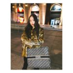 Min Hyo-rin Instagram - ❤️HYORIN❤️#DiorBookTote #ABCDIOR #Dior @Dior