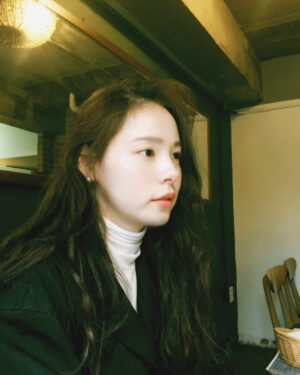 Min Hyo-rin Instagram - 🍀