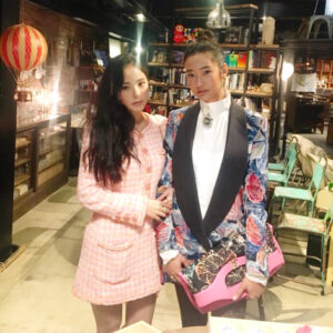 Min Hyo-rin Instagram - 💕👭 #閔孝琳#CocoCrushTaipei #cococrush @chanelofficial