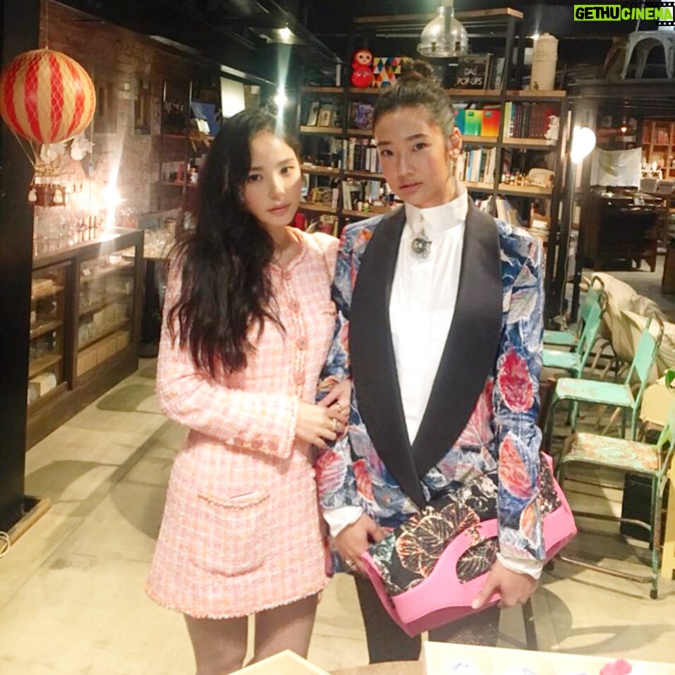 Min Hyo-rin Instagram - 💕👭 #閔孝琳#CocoCrushTaipei #cococrush @chanelofficial