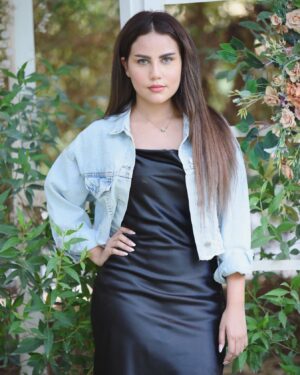 Mina Nour El Din Instagram - معظم الرجال في مجتمعنا مع حرية المرأة
 مادامت ليست فرداً من عائلاتهم. 
.
.
.
.
.
 #العراق #العراق🇮🇶#اكسبلور_explore #العراق #العراق🇮🇶 #قطريات #السعوديه #الكويت #الإمارات #الاردن #سوريا #دبي #explore #instagram #snap #snäp #انستقرام #انستغرام #انستكرام #مشاهير #مشاهير_العرب #مشاهير_الانستقرام