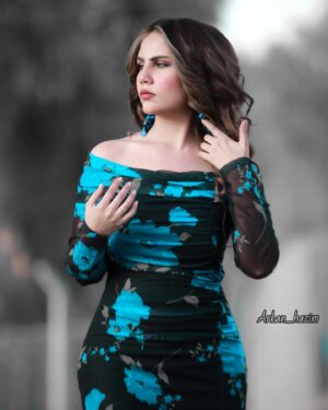 Mina Nour El Din Instagram - تحبون تدرجات اللون الازرق 🦋💎 Taken by : @arkan_hazim  Hairstyle : @salonsam9  @ahmed_firas79 
.
.
.
.
.
 #العراق #العراق🇮🇶#اكسبلور_explore #العراق #العراق🇮🇶 #قطريات #السعوديه #الكويت #الإمارات #الاردن #سوريا #دبي #explore #instagram #snap #snäp #انستقرام #انستغرام #انستكرام #مشاهير #مشاهير_العرب #مشاهير_الانستقرام