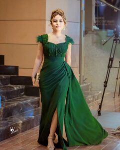 Mina Nour El Din Instagram - 💚💚 كان يوم جدا جميل الفستان من سنتر خاتون @fashion_khatun الشعر سنتر فيولا @viola.center_ Taken by : @arkan_hazim