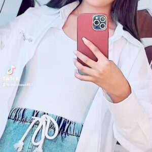 Mina Nour El Din Instagram - انت تغنيلي ❤️ 
.
.
.
.
.
 #العراق #العراق🇮🇶#اكسبلور_explore #العراق #العراق🇮🇶 #قطريات #السعوديه #الكويت #الإمارات #الاردن #سوريا #دبي #explore #instagram #snap #snäp #انستقرام #انستغرام #انستكرام #مشاهير #مشاهير_العرب #مشاهير_الانستقرام