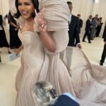 Mindy Kaling Instagram - They say it takes a village but in this instance it was just me. No help.