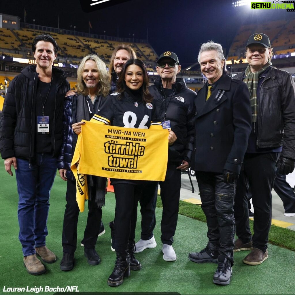 Ming-Na Wen Instagram - Not the outcome we wanted tonight, 😪but it was still an exhilarating homecoming to be on the field with the @steelers and my family and friends! ☺️ 👏🏼🖤💛 Great to meet the Rooneys, see my buddy @mrpatrickfabian and meet the members of @styxtheband. Being on the field was such a high! Thank you to Dave Hoss, John Wodarek and Noah for making this a most awesome experience! The fans rocked the towel twirl and I loved seeing them continue to cheer #theSteelers on with pure devotion and passion! But even though they rallied, no go tonight. 😪 Next one! 🖤💛🖤💛