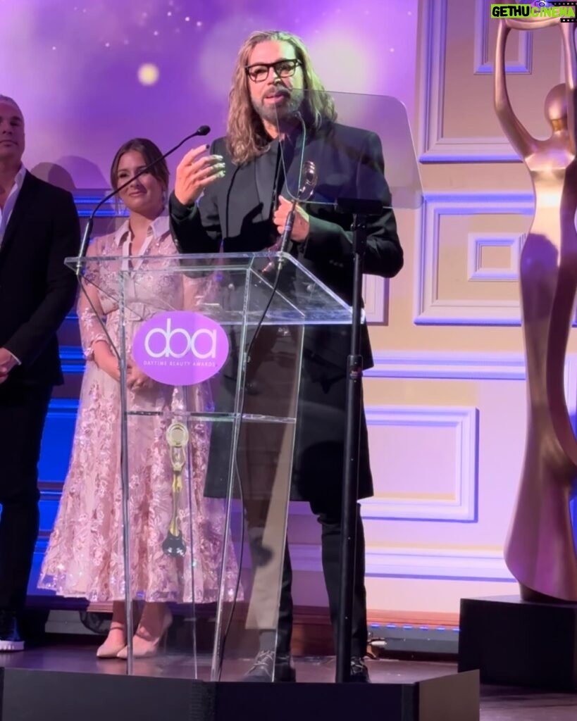 Ming-Na Wen Instagram - So happy and proud of my dear friend, @chazdean. Well deserved award! You are outstanding in every way, but definitely Outstanding in Styling and Color! #daytimebeautyawards