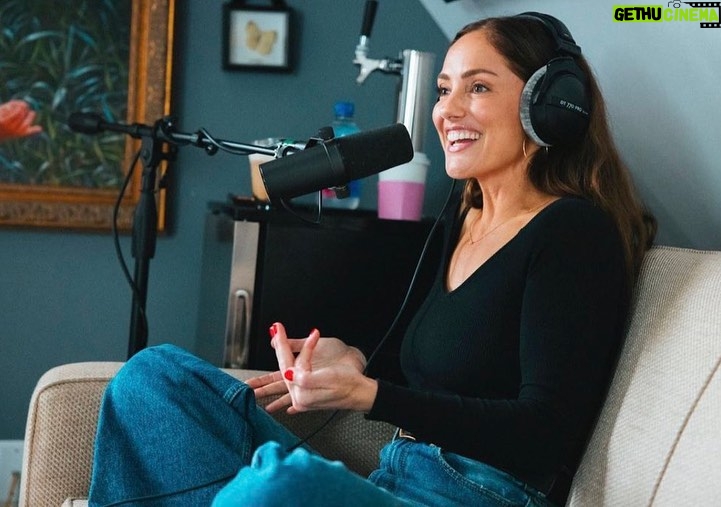 Minka Kelly Instagram - Very late to posting this. But in case you missed it, I finally got to sit and chat with my old pal @daxshepard and the loveliest @mlpadman for one of my favorite podcasts @armchairexppod. I’ve been listening and a fan from day one. I feel so very tender and thankful for the loving space they both held for our chat. It’s no surprise it’s one of the most successful podcasts in all the land. Bravo and lucky me :)