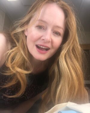 Miranda Otto Instagram - End of first week 🍾🍾🍾🎃🎃🎃