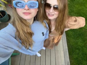Miranda Otto Instagram - Missing Aussie Summer. #becandbridge #domysunglassesmatchmyoutfit #lookingforthesun