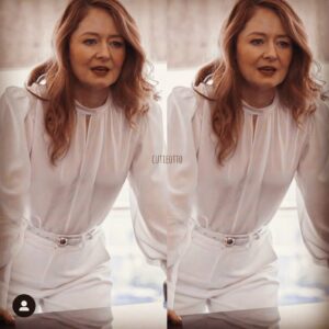Miranda Otto Instagram - Lean in. 🎬🎤💰💎👠🎥🪛💪☄️🤸🏼‍♂️🏄‍♀️⛷#theunusualsuspects #sbs #sarabeasley #leanin #butdontfallover #beautifulbeastlies #thankyoucutieotto