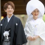 Miyū Ikeda Instagram – ．
ハワイ挙式から約1ヶ月後の4月に
京都でも式を挙げてきました⛩️

士門が京都人なのでたくさんの親族のために
実は元々京都だけでやる予定だったの！
ハワイと立て続けでバタバタだったけど、
ドレスと白無垢どちらも着れてどっちも違った良さがあって
また @watabewedding さまさまでした💍🤍

ゲストの人数も考えて
挙式は上賀茂神社、披露宴は @okakuen で
素敵な場所でほぼ親族だけで最高の時間を過ごせました♡

披露宴では色打掛も着たからそれはまた改めて写真upします🫶🏾
ハワイに続いてまたまたたくさん投稿続きますが
飽きずにお付き合いください🥹！
