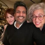 Molly Ringwald Instagram – My very first Diwali-Hanukkah celebration and hopefully not my last! What a beautiful evening. Thank you @maneeshkgoyal and @benjpasek !! So delicious. My body and soul felt very nourished. #diwali #hanukkah #holiday #tradition #sona