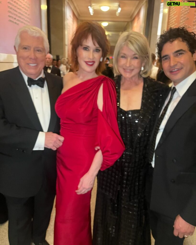 Molly Ringwald Instagram - What a beautiful evening! Congratulations to all of the designers whose work inspires me. And thank you to Zac Posen who always makes me feel so glamorous. #cfda #fashion