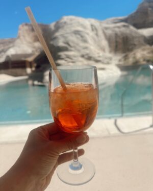 Molly Sims Instagram - Vibing in Utah 🍹