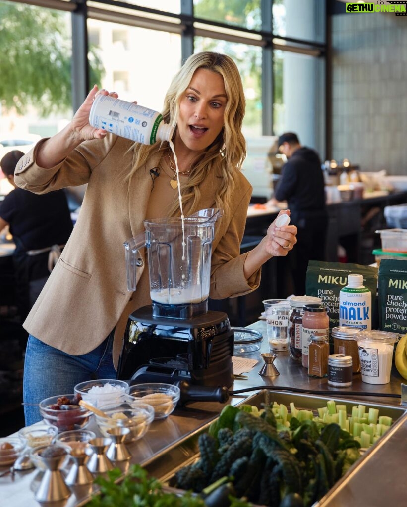 Molly Sims Instagram - A year and a half in the making… my Beauty Elixir Smoothie has officially LAUNCHED at @erewhon throughout the month of April and I could SCREAM😍 Trust me, your skin has been craving this 😉 It’s for the unstoppable, on-the-go hustlers, the moms performing miracles before breakfast, and anyone in between that just needs a pick-me-up with SKIN-LOVING ingredients that mirror the intentionality behind every @ysebeauty product. I can’t wait for you all to try it!! And if you aren’t in LA… we’ve got the full ingredient list for you to make it at home! 😏 INGREDIENTS ✨ MALK Organic Unsweetened Almond Milk @malkorganics ✨ MIKUNA Chocho Superfood Protein @mikunafoods ✨ Zuma Valley Coconut Whip @zumavalley ✨ Organic Almond Butter, Banana, Chia, Dates ✨ Organic Sea Moss, Lucuma, Tocos, Maca ✨ Organic Cinnamon, Sea Salt A portion of proceeds will be donated to @baby2baby which has been an extremely important nonprofit to me for years that provides children living in poverty with basic necessities ❤️