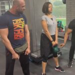 Mona Farouk Instagram - 🤍🧿🐳♓️💪🏻 كل شوية l am back to #gym هلتزم في الجيم امتي يا ناس😂💪🏻عاوزه اعمل الفورمة💪🏻💃🙏🏻 Hello famous people 🥰🧿🤍 Thanks coach @monagaa82 and coach @mobarsi.official @ufcgymegypt wait for the transformation 🙏🏻🥰 #خليك_فولاذي #strongwomen #style #strong #lifestyle #fitnessmotivation #fitfam #me #mona_farouk #egypt #cairo #مصر #مني_فاروق 🎬 #mylove #mylife #brother @mostafa.farouk_official #عاش #الفرعون_العاشق جاهز للاحتفال 😂