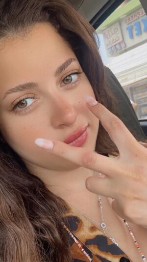 Mona Farouk Instagram - 🪬👀يارب 🤲🏻