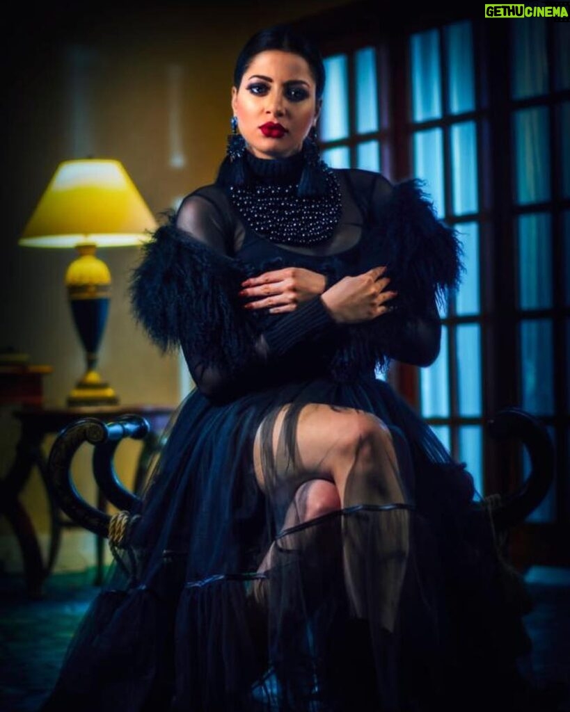 Mona Farouk Instagram - I'm a dream, I'm in a lifetime once #mona_farouk 🧿❤️🤍❤️🤍🧿 Special thanks 🙏🏻 @cairomarriott Makeup Artist @rehamsaalah hairdresser, @lebanese.beautycenter @m7md_aly_s fashion designer @souchaofficial @giagnoliursula photographer @youssef_el_sba3y Thank you from my heart for the wonderful session and special اهدأ لروح صديقة العمر #أية_روؤف A special thanks my friend @aya.raouf الله يرحمك يا حبيبتي 🤍🙏🏻