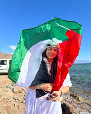 Mona Farouk Instagram - #فلسطين 🇵🇸🇪🇬#مصر #دهب #مني_فاروق  #انا_دمي_فلسطيني  #mona_farouk 

🇪🇬 #مصر #🇪🇬 #فلسطين  #🇵🇸 #غزة  #الله_أكبر #حسبي_الله_ونعم_الوكيل  #مع_فلسطين  #ندعم_فلسطين_فليدعم_العالم_فلسطين_🇵🇸_❤️_🇪🇬 #بدعم_فلسطين_من_كل_قلبي  #الله_ينصركم  يارب انت مطلع علي القلوب يارب ياكريم ياحي ياقيوم  يا مغيث أغثنا يامجيب الدعاء يارحمن يارحيم اللهم اجعل هذا البلد آمنا مطمئناً وسائر بلاد المؤمنين والمسلمين والمسلمات الأحياء منهم والأموات إنك قريب يارب العالمين آمين 🤲🏻 آمين 🤲🏻 يارب 🤲🏻 العالمين 🙏🏻🇵🇸🇪🇬