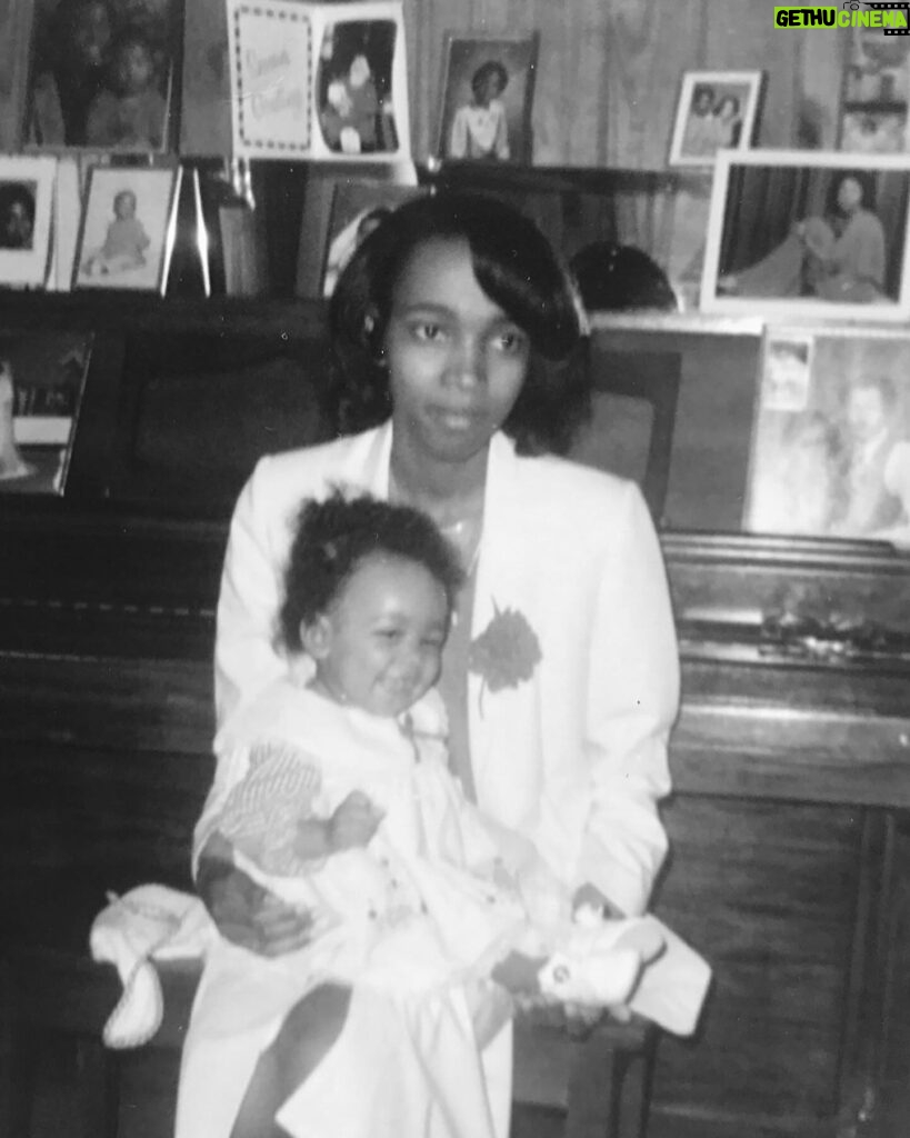 Monica Instagram - My Mother was Always My Greatest Inspiration, I Pray I’m always Yours..… @laiyah I LOVE YOU MOMMA THANK YOU… Your LOVE, Your TEACHINGS, Your COVERING just keeps on keeping me!!!