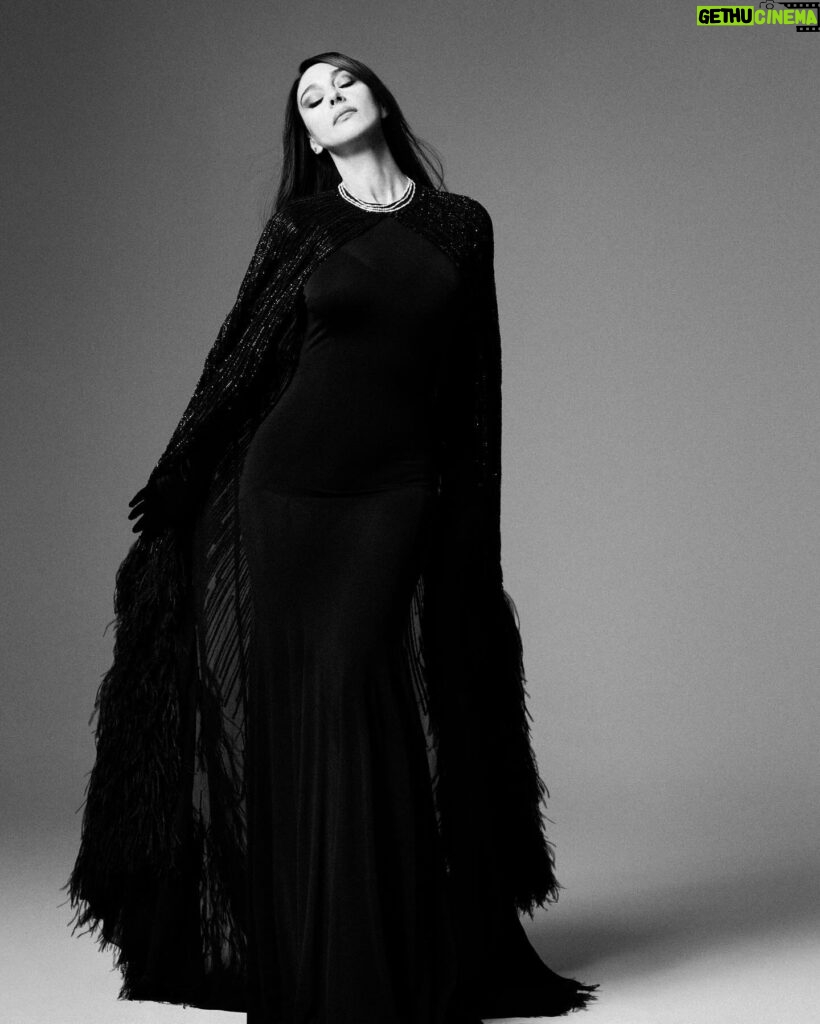 Monica Bellucci Instagram - ❤Photos by @nicobustos for the beauty cover story @voguemexico Fashion Stylist @veronica_bergamini Hair @johnnollet @carita Assisted @pierricksellenet Mua @letiziacarnevale Manicure @elsadeslandes Production @ridaniloventu @anna_lagermaine_private x @fashionpolitique All jewellery @cartier #monicabellucci#voguemexico#coverstory#photographer#nicobusto#jewellery#cartier#karinmodels