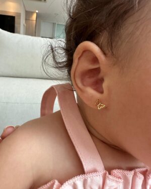 Monick Camargo Instagram - 5 MESES da Brabuleta mais linda do meu jardim! 

🦋🌸