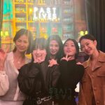 Monika Instagram - 현대적이고도 아날로그 감성이 묘하게 교차했던 로맨틱 무비 [Past lives] 담담 먹먹 촉촉 훈훈 본사람들 ⬇️수다떨자구요..너무 슬픈데 눈물보다 한숨이 근데 설레이고 안정감 느껴지는 이 감정 뭔데요 ㅠㅠ