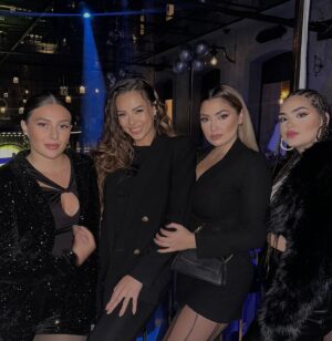 Monika Bagárová Instagram - Chicas ❤️