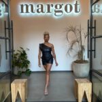 Monique Coleman Instagram - ✨ Every now & then, it’s important to treat yourself ✨ I had the BEST time celebrating life with one of my Leo #besties @ijonathanmoore at @margotlosangeles ✨ If you haven’t been, it’s a whole vibe 🙌🏾