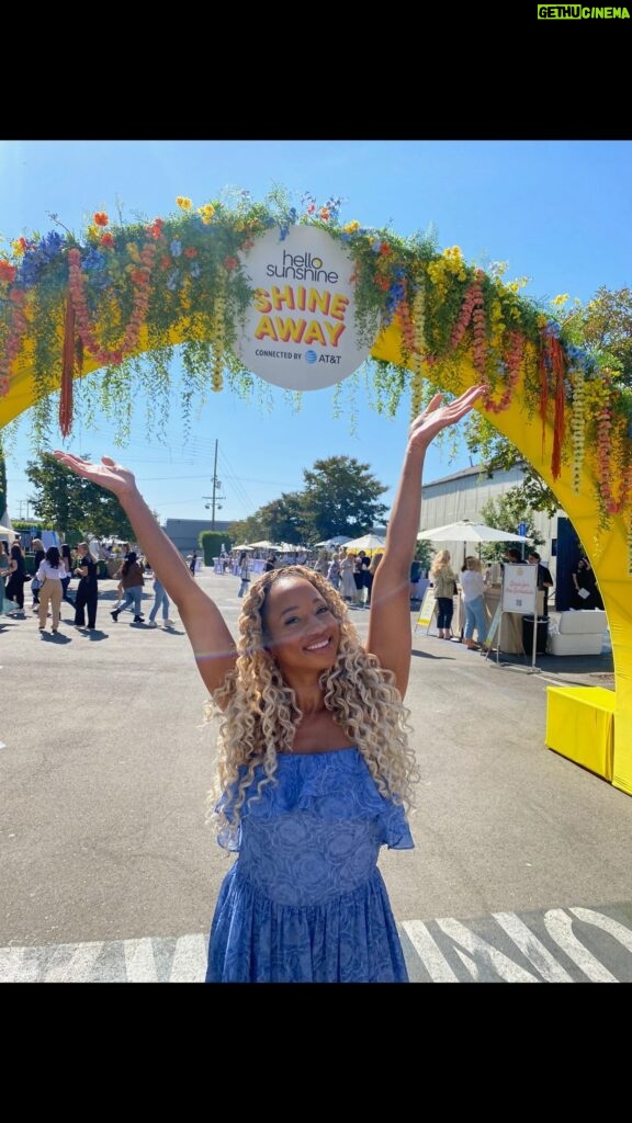 Monique Coleman Instagram - I had so much fun partnering with @att and getting to connect with amazing women at the first ever #ShineAway event. From the incredibly thoughtful panels to the unique activations and musical performances, it truly was such an inspiring day! #ATTInfluencer #ConnectingChangesEverything #ShineAway