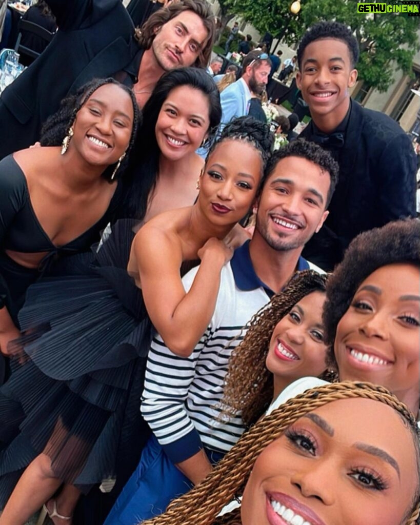 Monique Coleman Instagram - I can’t believe it’s been one week since this incredibly special night with some of my favorite people!! @thirstproject #thirstgala 💙