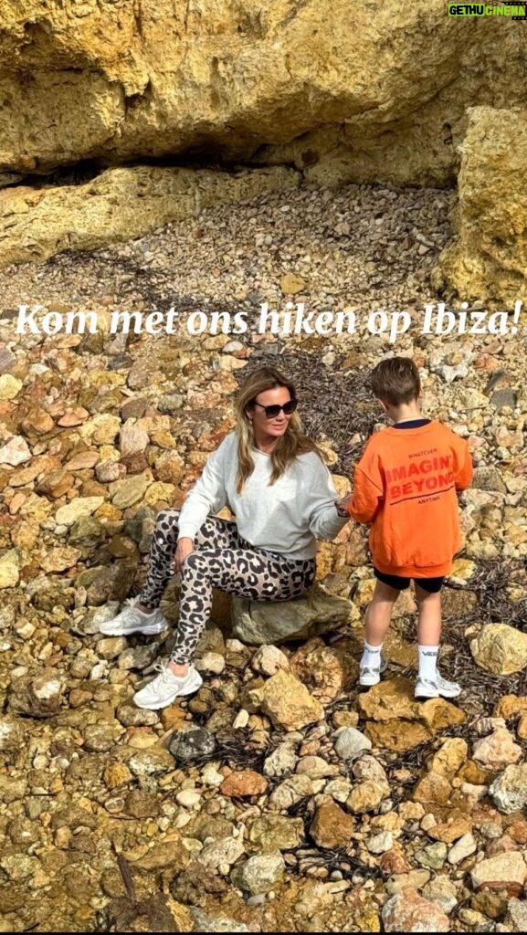 Monique Westenberg Instagram - Ibiza wat ben je mooi! #ibiza #island #hikingadventures