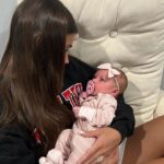 Morgan Simianer Instagram - @kassidy.brougham how are we going to tell Kinley I’m not actually her aunt, and I’m just a crazy girl that her mom met in college 😂 and became best friends with 🥹 ❤️ #auntybyheartnotbyblood