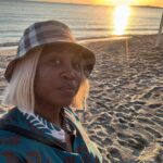 Motsi Mabuse Instagram - Favorite time of the year ❤️❤️❤️❤️❤️🙏🏾🙏🏾🙏🏾🥰 ps Die Welt hat viele wunderschöne Orte zu bieten 😵‍💫😵‍💫🙄🙄. #TravelGoals #Wanderlust #HolidayVibes #VacationMode #ExploreTheWorld #TravelInspiration #AdventureAwaits #BeautifulDestinations #TravelAddict #DreamDestinations