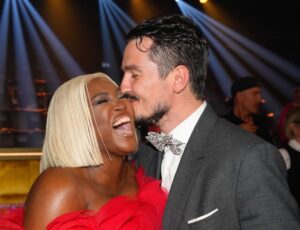 Motsi Mabuse Instagram - Was für eine unvergessliche Nacht! Die Energie, die Emotionen und die unglaublichen Performances haben diesen Abend zu etwas ganz Besonderem gemacht. Danke an alle, die diese magischen Momente möglich gemacht haben. #NachtZumErinnern #LetsDance #MagischeMomente #Leidenschaft #TanzenIstLeben